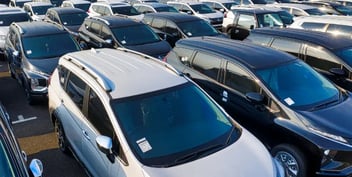 Carros usados a crédito sin cuota inicial: cómo comprarlos con respaldo en Colombia